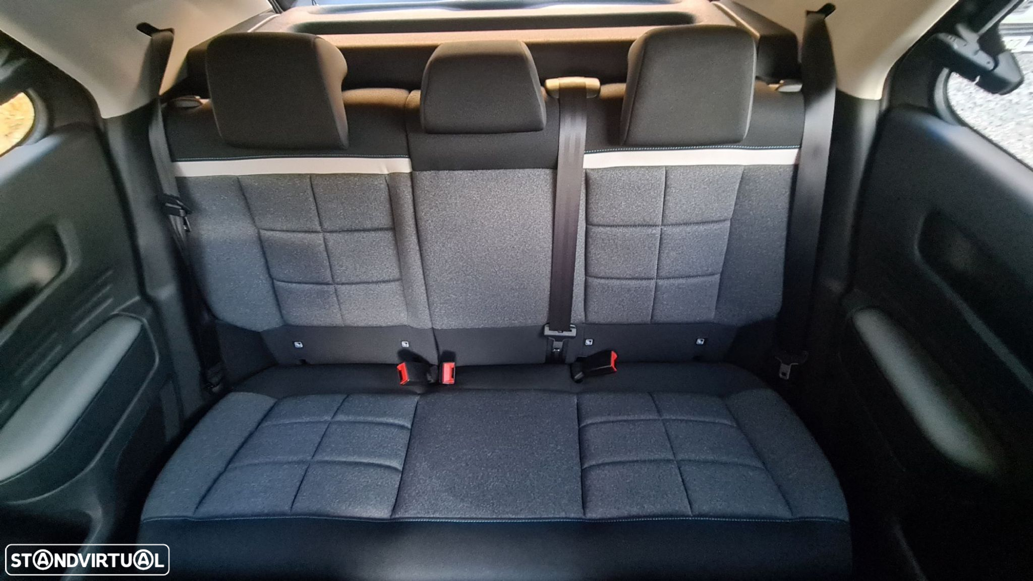 Citroën C4 Cactus - 44