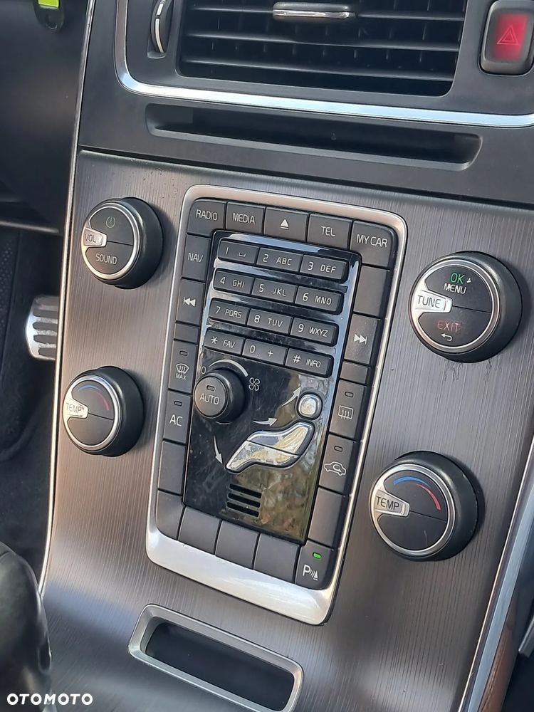 Volvo S60 D3 Summum - 9