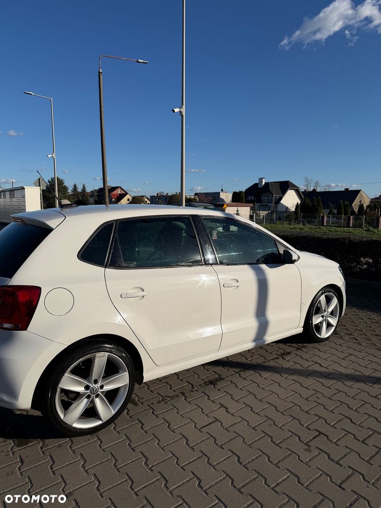 Volkswagen Polo 1.6 TDI Comfortline - 4