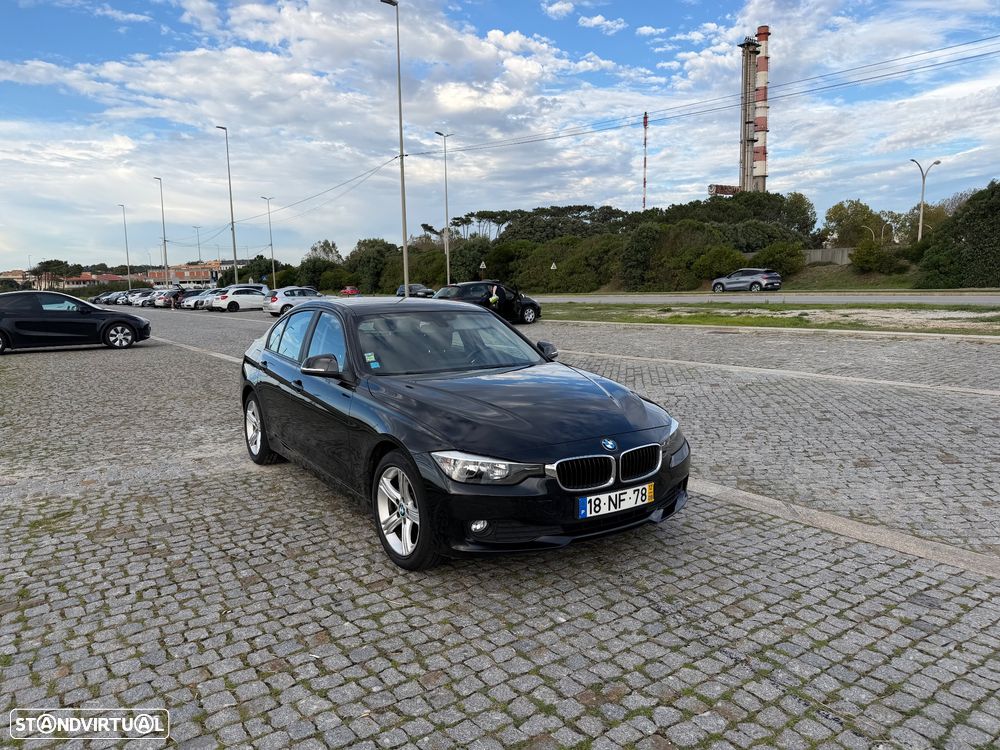 BMW 320 d Auto Exclusive - 6