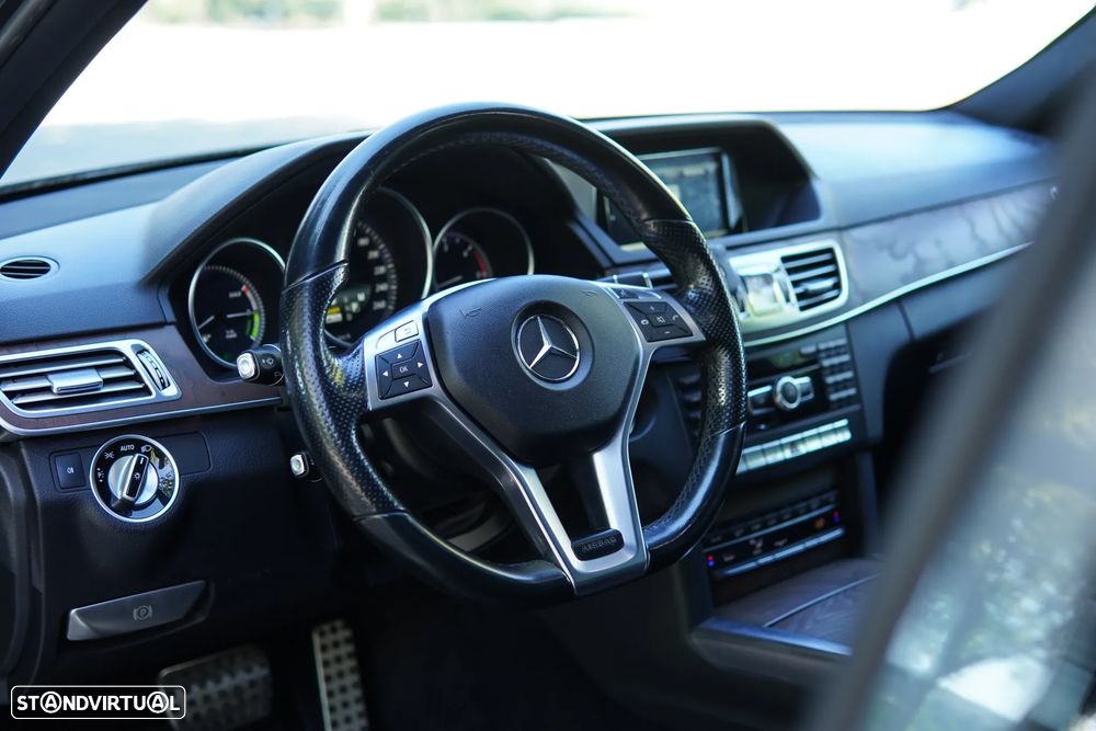 Mercedes-Benz E 300 Bluetec Hybrid Avantgarde - 48