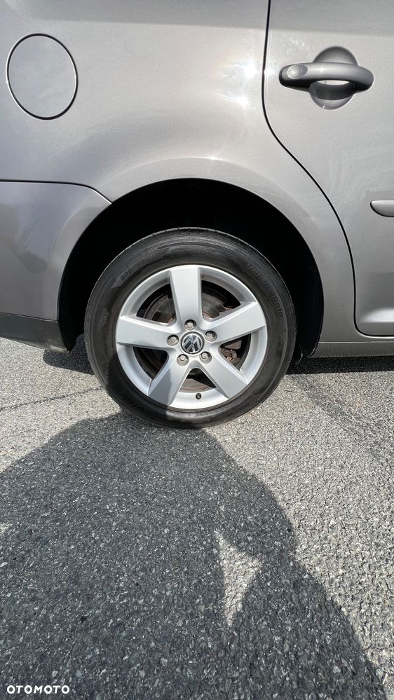 Volkswagen Touran 1.9 TDI Freestyle - 6