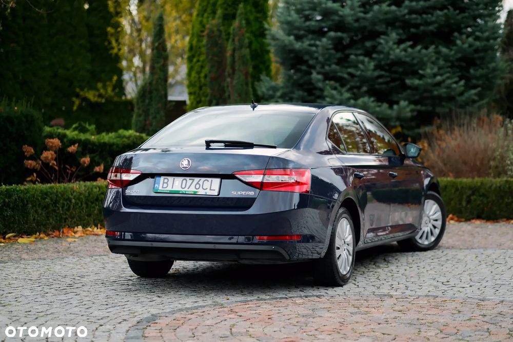 Skoda Superb 1.4 TSI ACT Ambition - 3