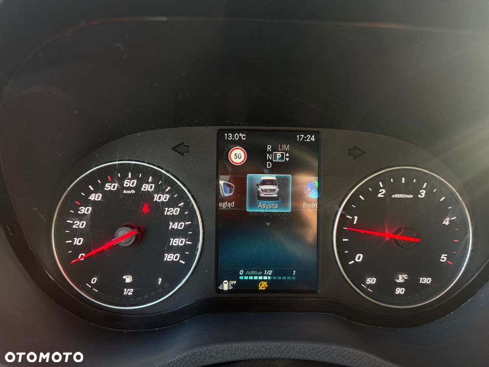 Mercedes-Benz Sprinter - 35