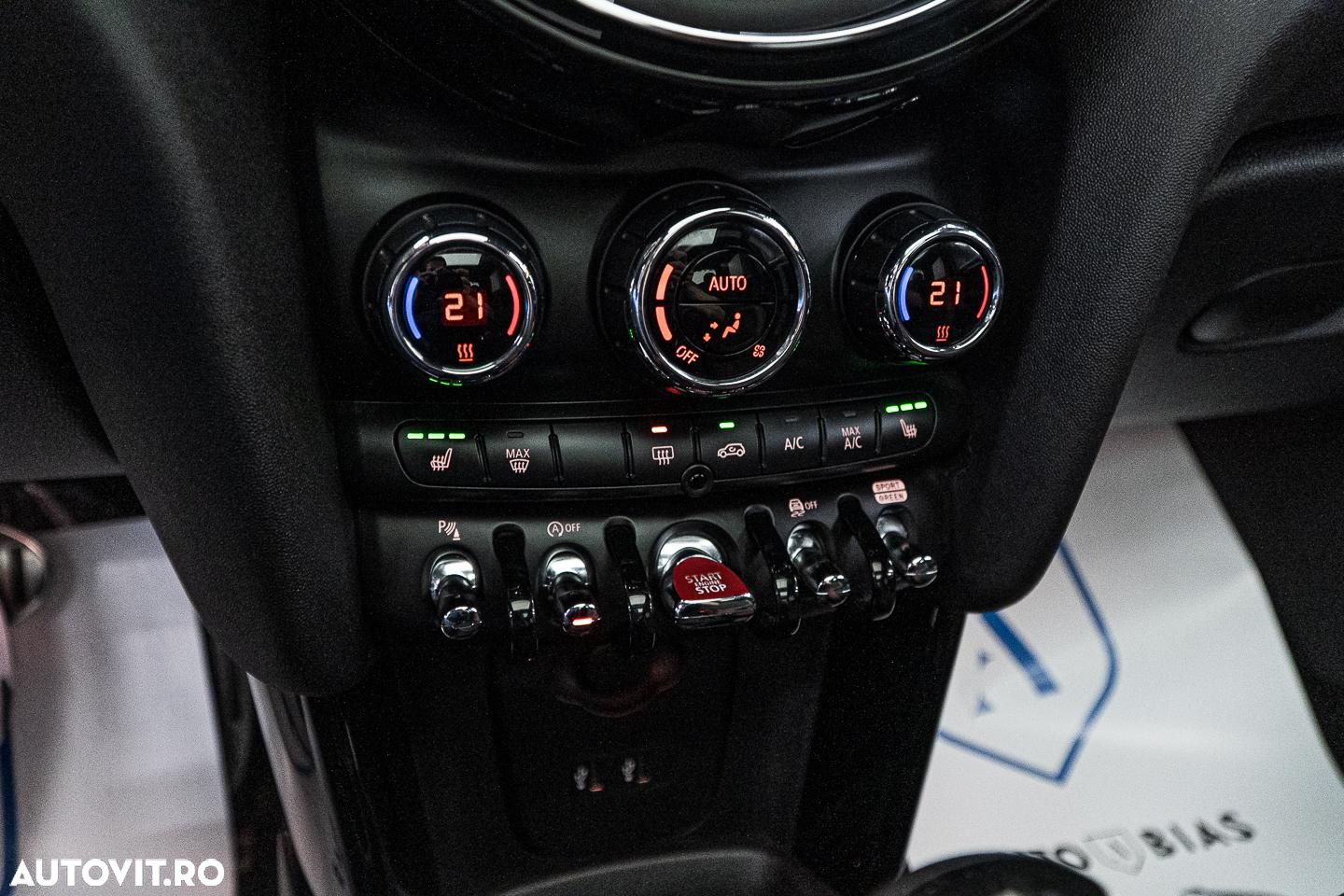 Mini Cooper S Sport-Aut. - 30