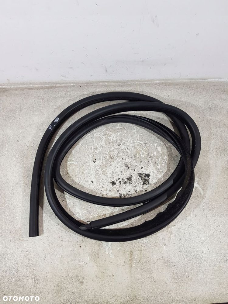 uszczelka karoseryjna drzwi prawy przód bmw e60 e61 lci eur - 1