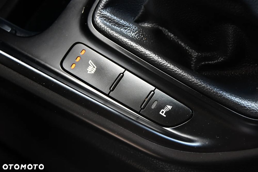 Kia Carens 1.6 GDI Business Line EU6 - 26