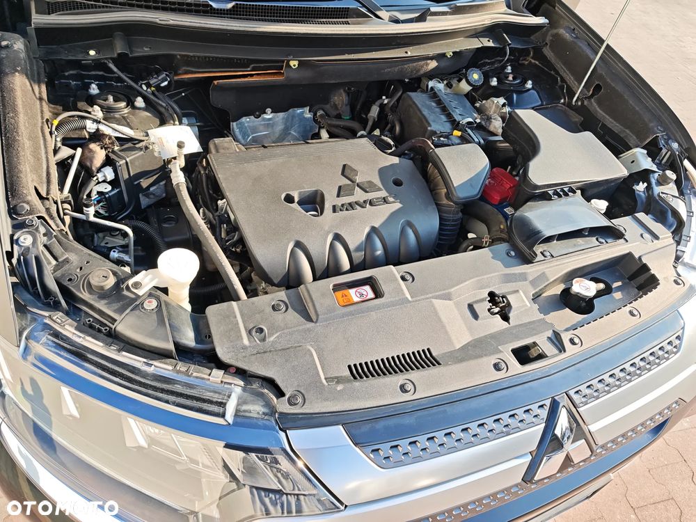 Mitsubishi Outlander 2.0 Intense + SDA 4WD CVT - 4