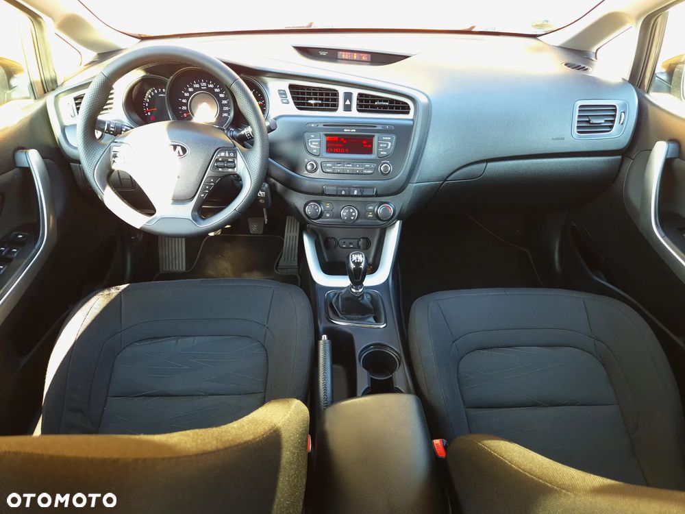 Kia Ceed 1.6 GDI Spirit - 7