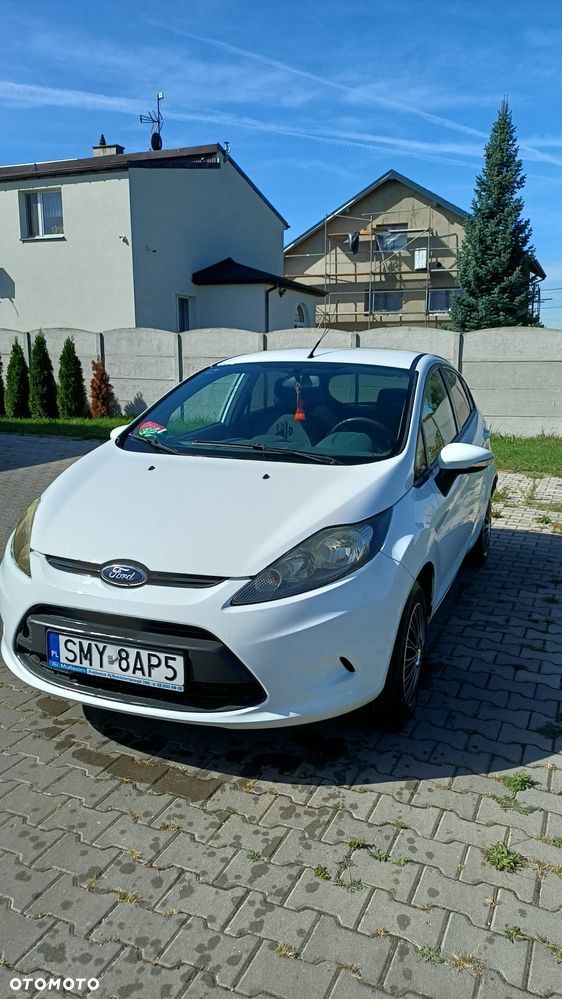 Ford Fiesta - 2