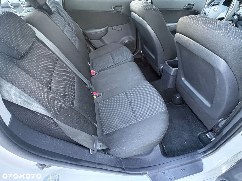 Hyundai i30 1.4 Edition Plus - 8