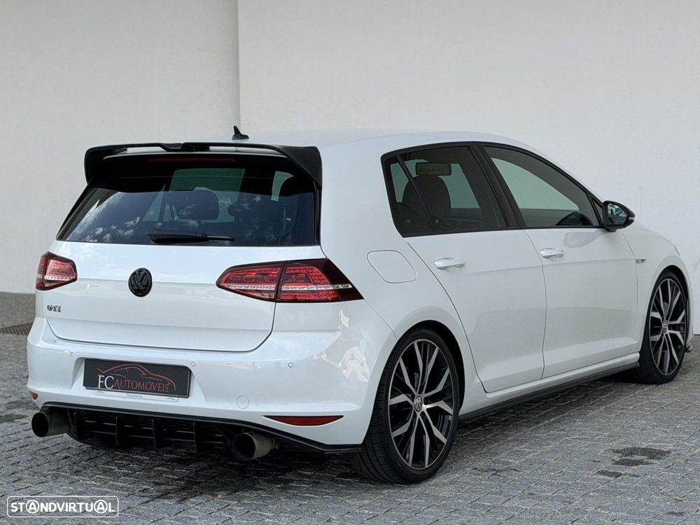 VW Golf 2.0 TSi GTi DSG - 16