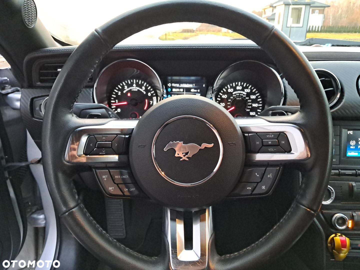 Ford Mustang - 7