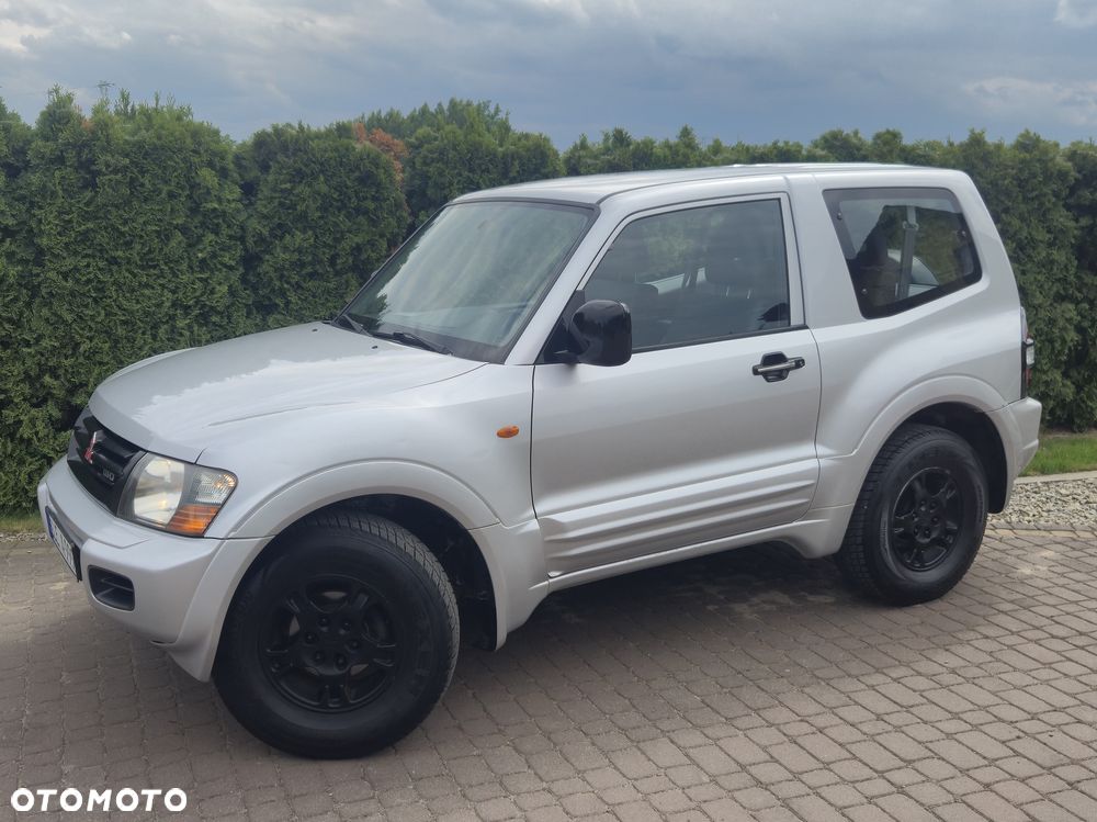 Mitsubishi Pajero - 4