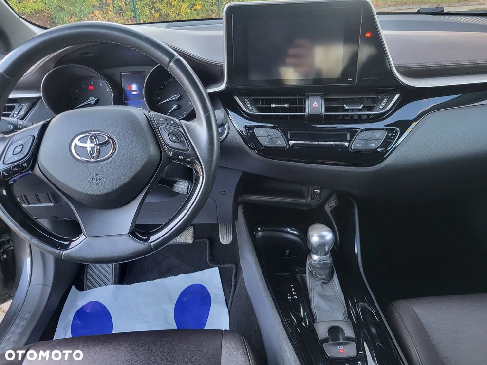 Toyota C-HR 1.2 T GPF Premium CVT 4x4 - 17