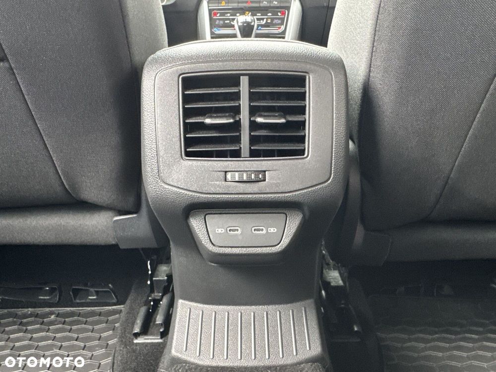 Volkswagen T-Roc 1.5 TSI Life - 15