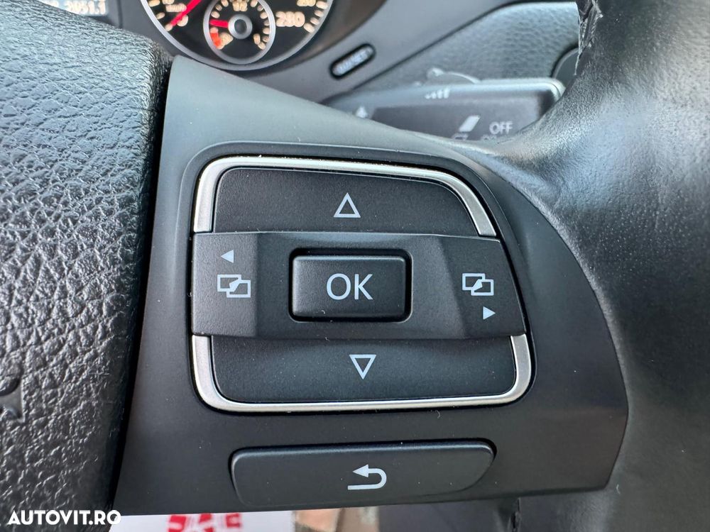 Volkswagen Jetta 1.6 TDI DSG Highline - 24