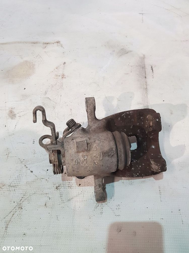 zacisk hamulcowy prawy tył vw skoda audi a3 8p eur 08r 2.0 tfsi - 5