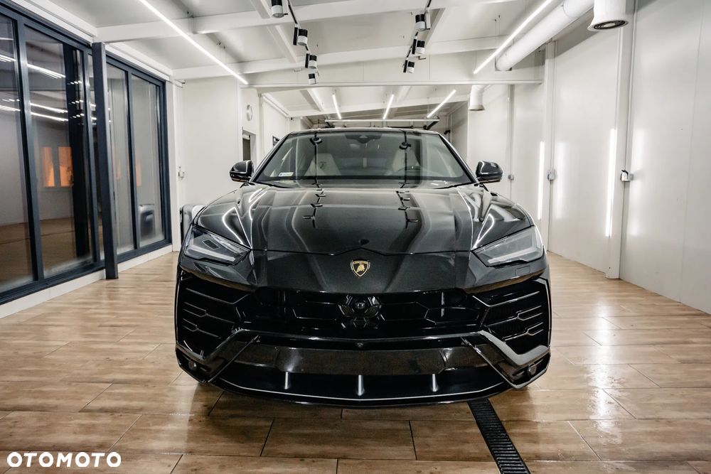 Lamborghini Urus - 29