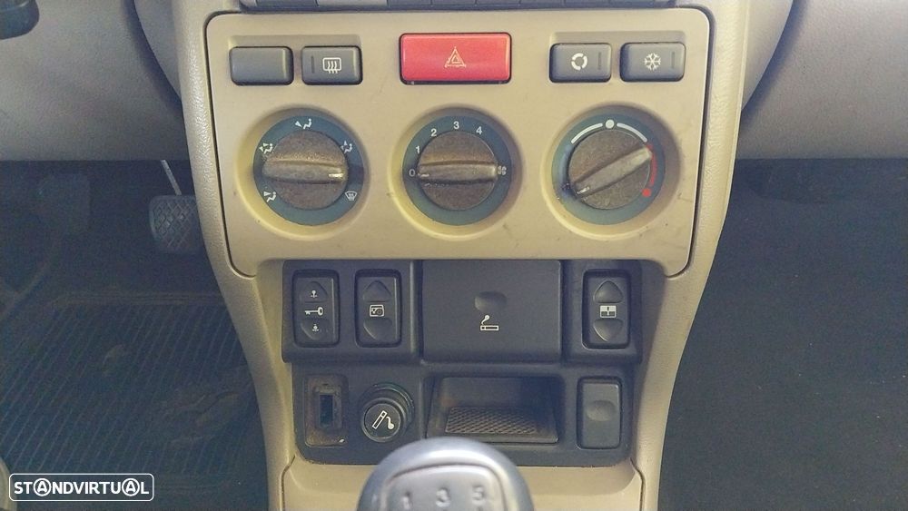 Land Rover Freelander 2.0 Td4 - 11