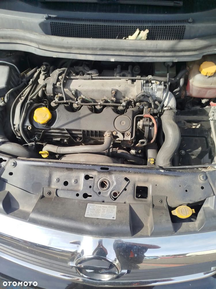 Opel Zafira B na części. - 7