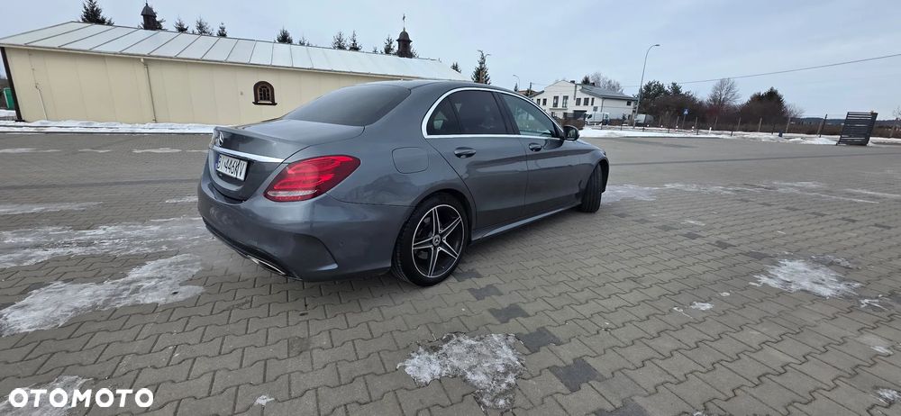 Mercedes-Benz Klasa C 180 9G-TRONIC AMG Line - 14
