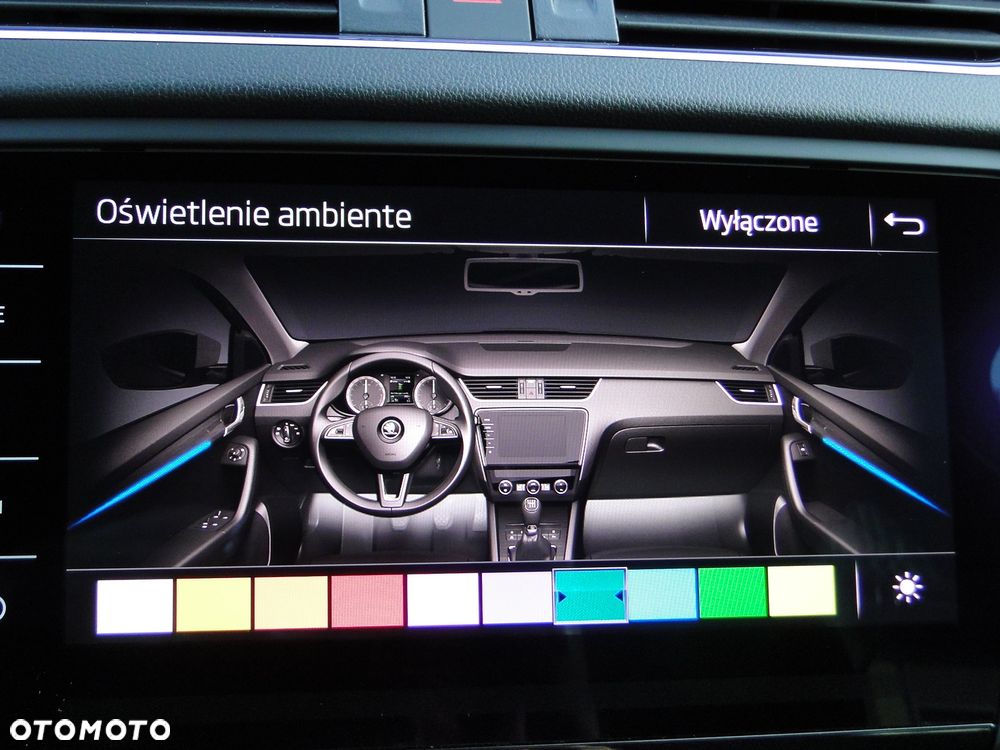 Skoda Octavia 2.0 TDI DSG L&K - 26