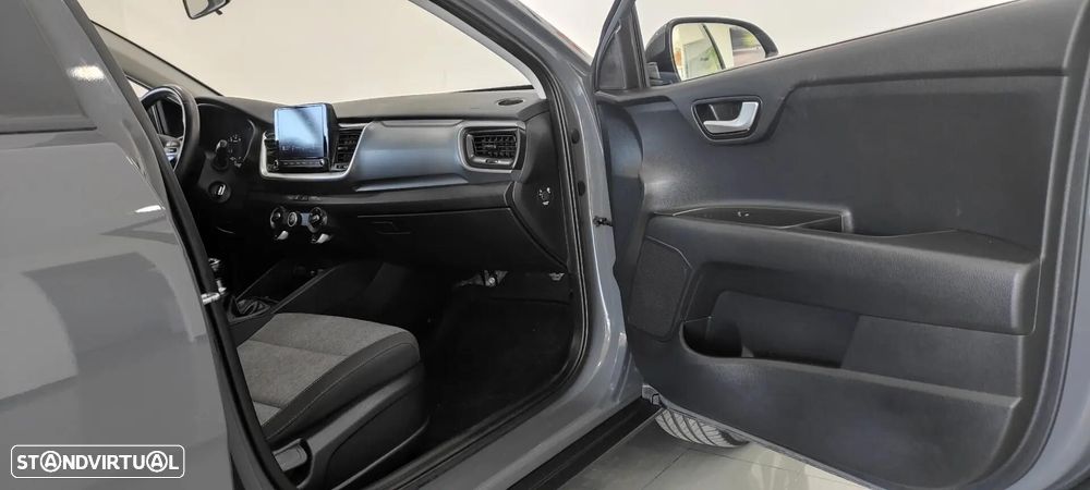Kia Stonic 1.2 Dynamic - 22