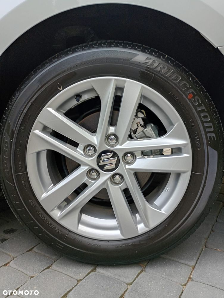 Suzuki Swace 1.8 Hybrid Premium Plus CVT - 18