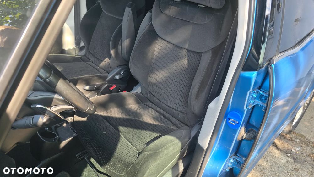 Citroën C4 Picasso 2.0 HDi FAP EGS6 Exclusive - 22
