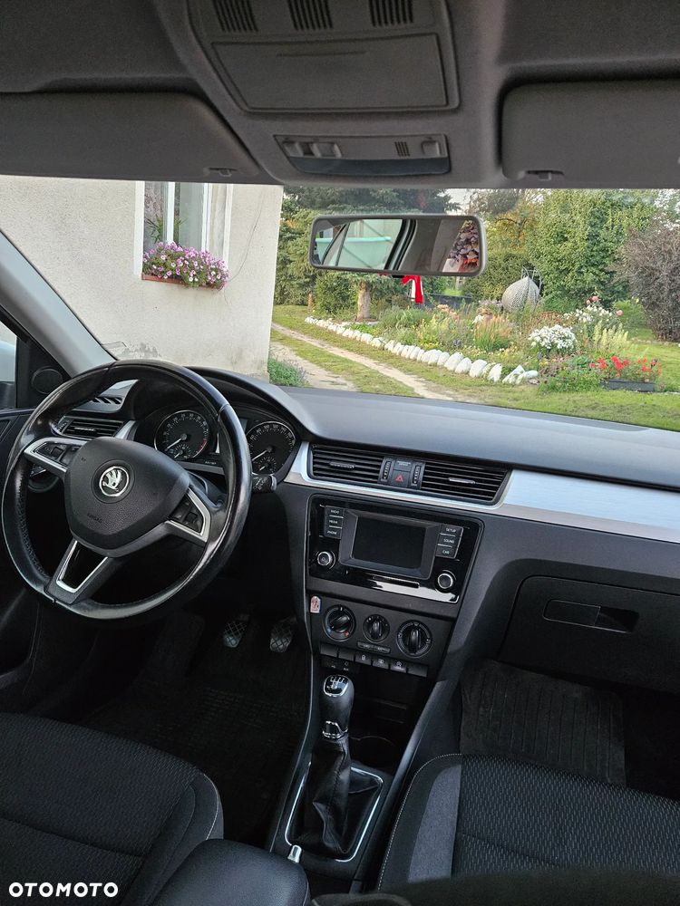 Skoda RAPID - 23