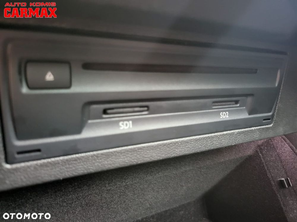 Volkswagen Passat - 23