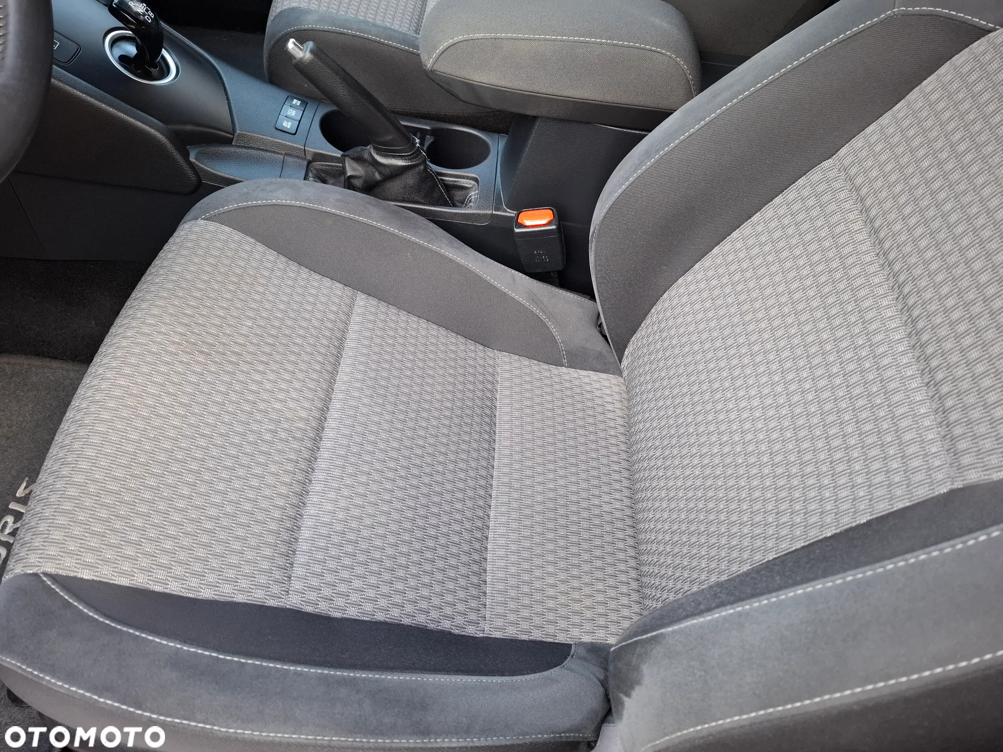 Toyota Auris 1.8 VVT-i Hybrid Automatik Edition S+ - 14