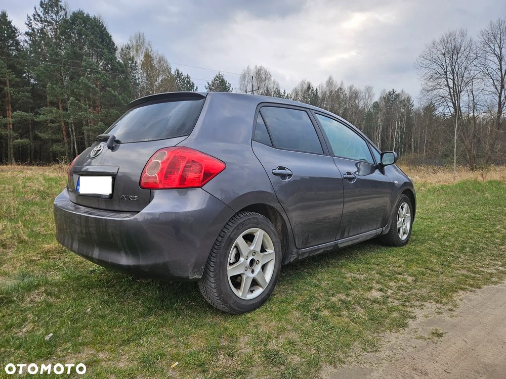 Toyota Auris 1.6 VVT-i Prestige - 2