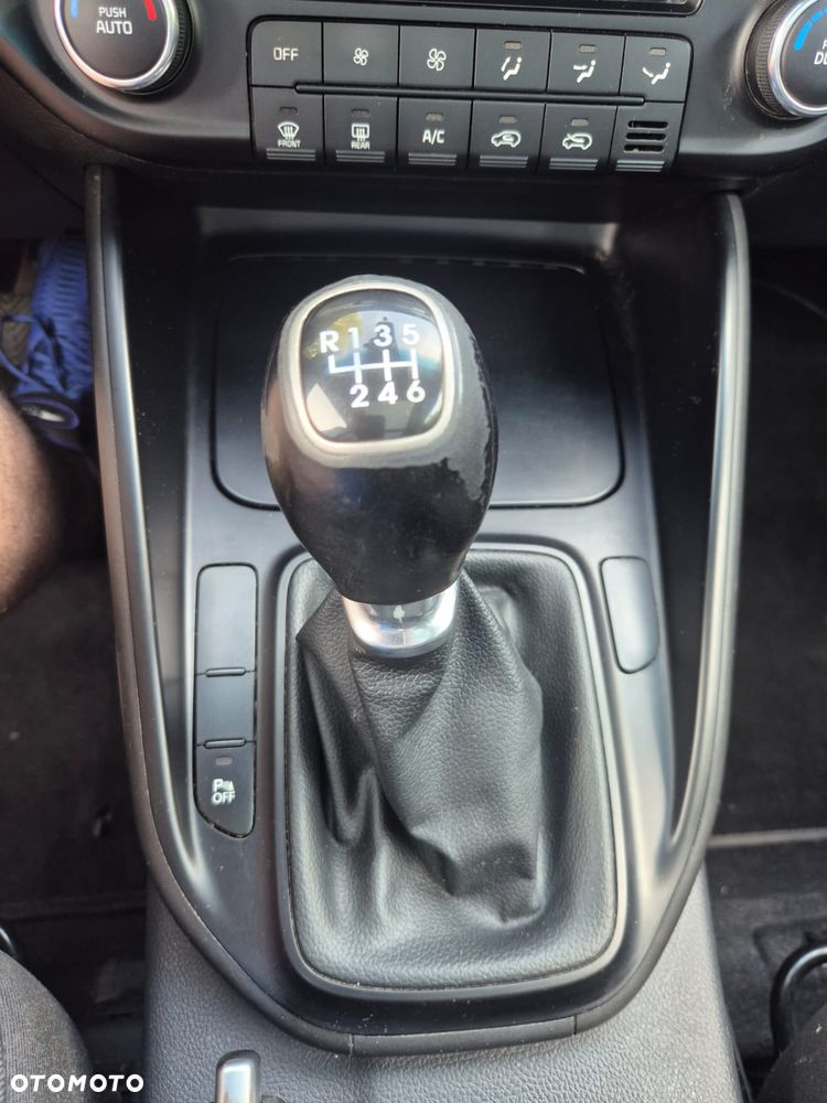 Kia Carens 1.6 GDI L 7os EU6 - 16