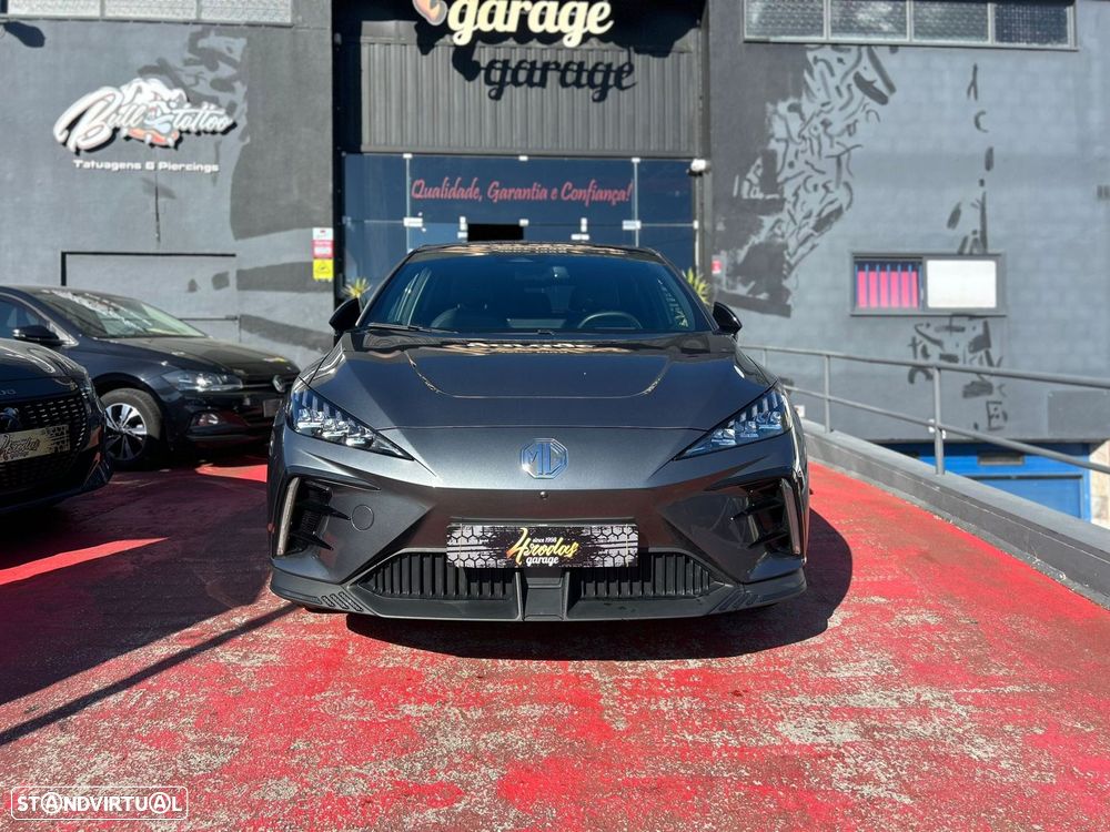 MG MG4 64 kWh Luxury - 4