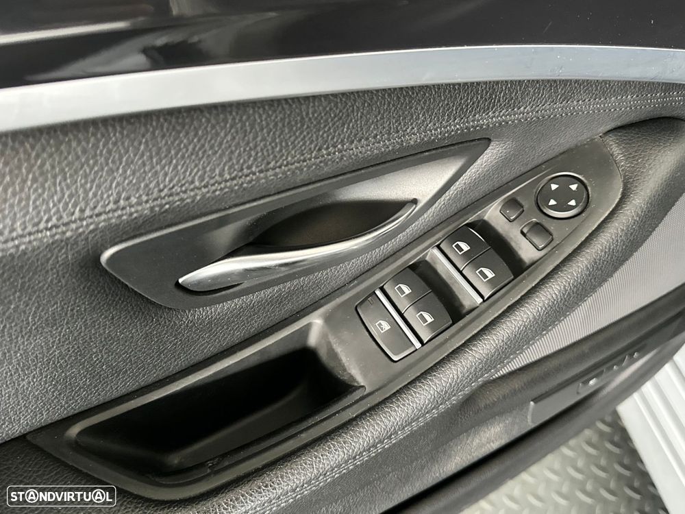 BMW 520 d Line Luxury - 17