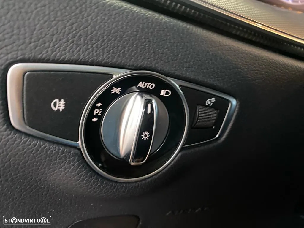 Mercedes-Benz E 220 d AMG Line - 33