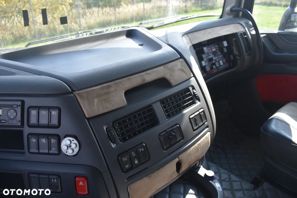DAF XF 460 - 12