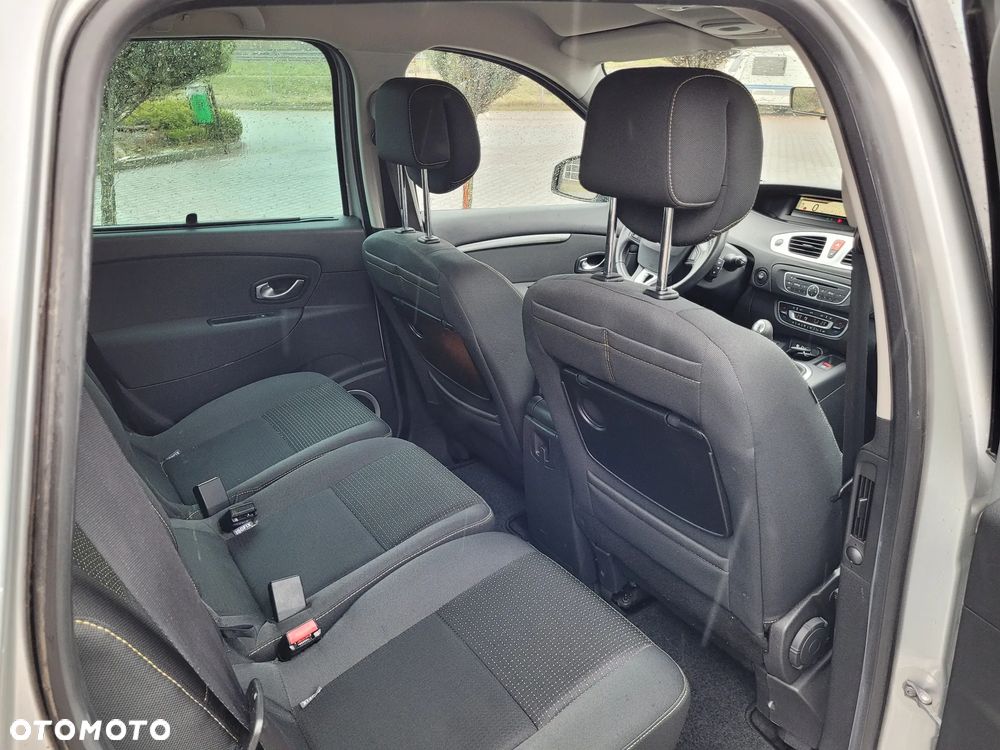 Renault Scenic TCe 130 Luxe - 22