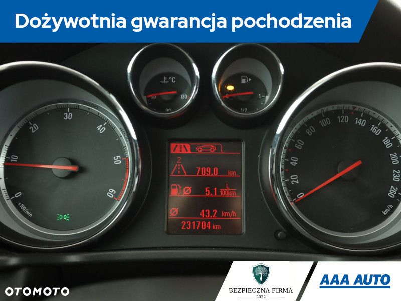 Opel Insignia - 9