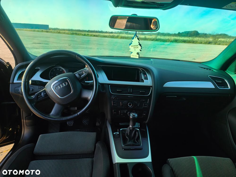 Audi A4 Avant 1.8 TFSI - 12