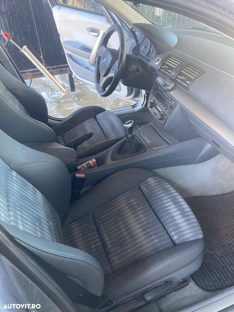 BMW Seria 1 120i - 8