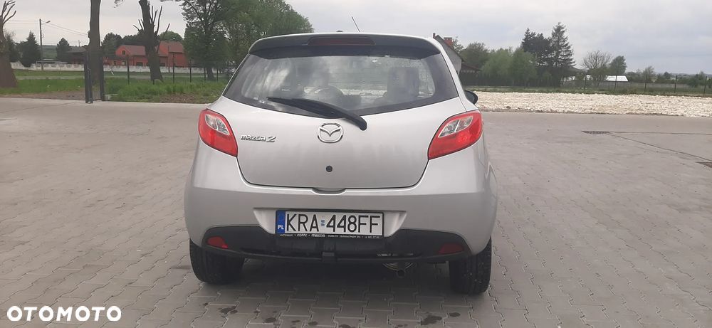 Mazda 2 - 18