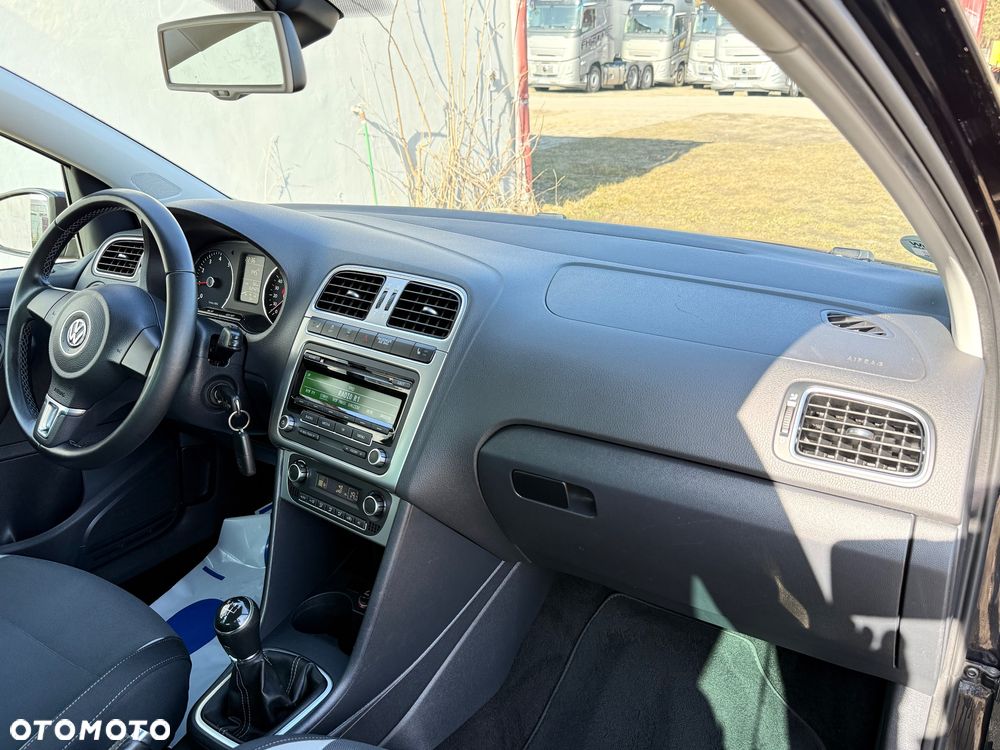 Volkswagen Polo 1.2 Team - 17