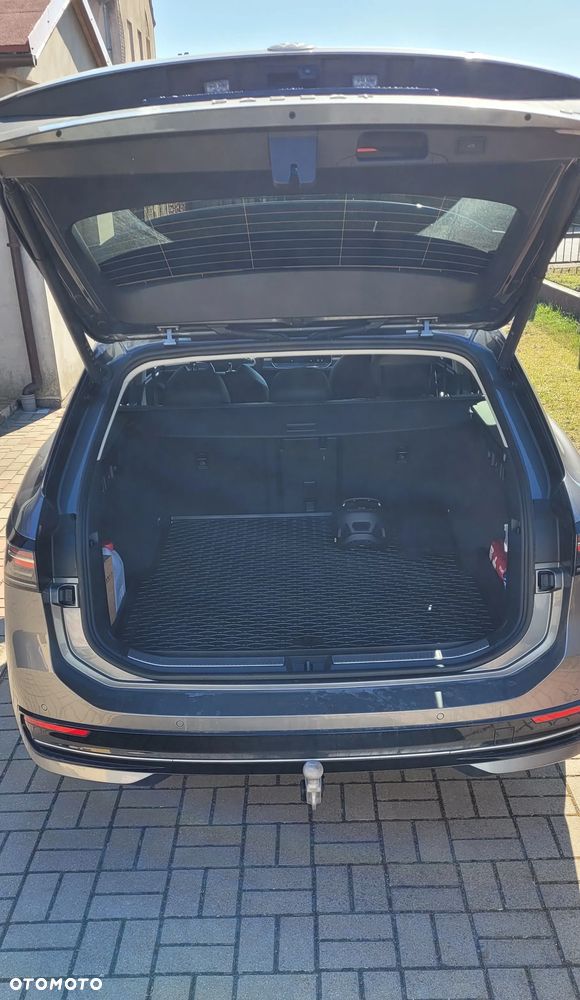 Volkswagen Passat - 10