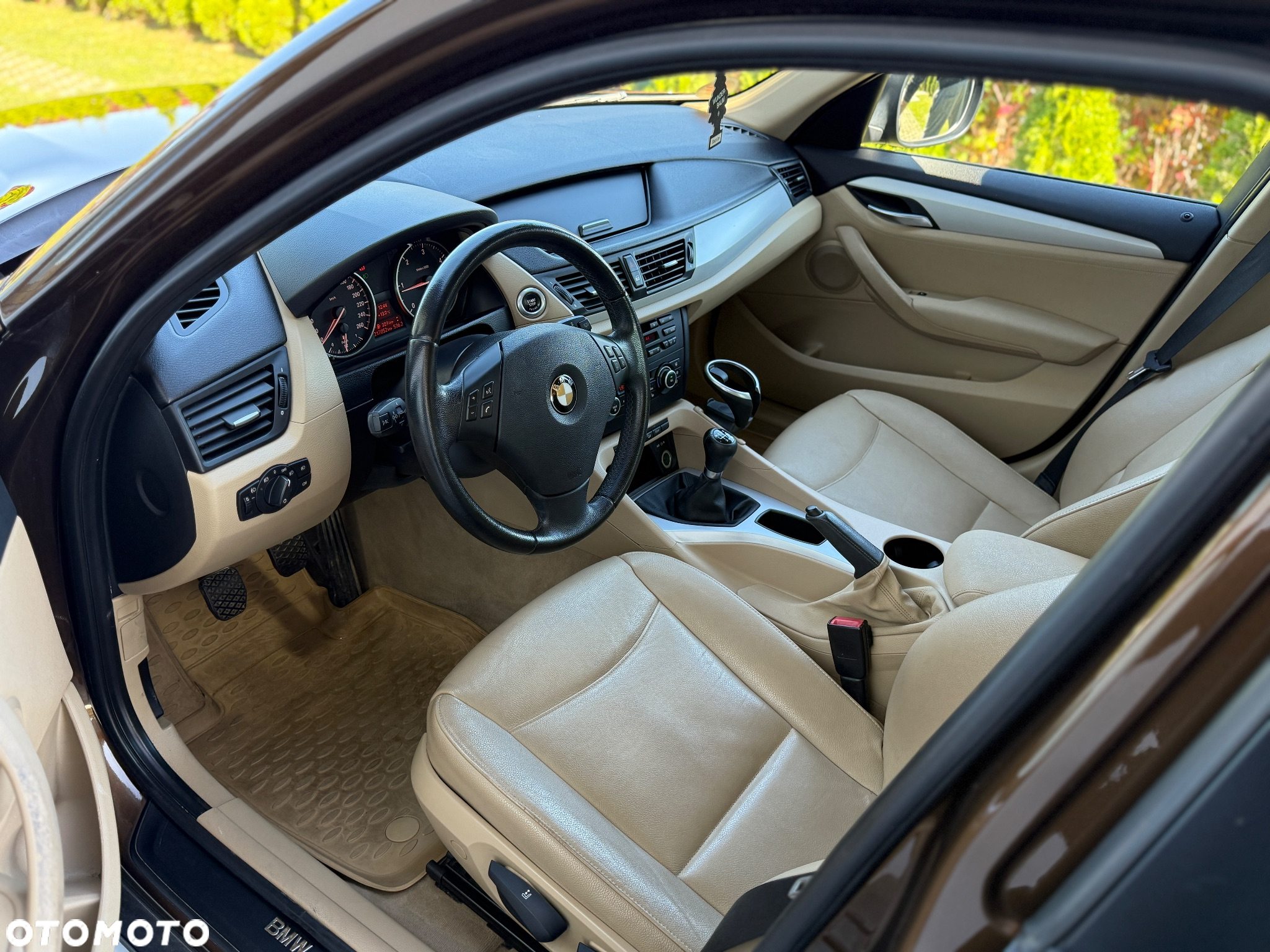 BMW X1 xDrive18d - 27