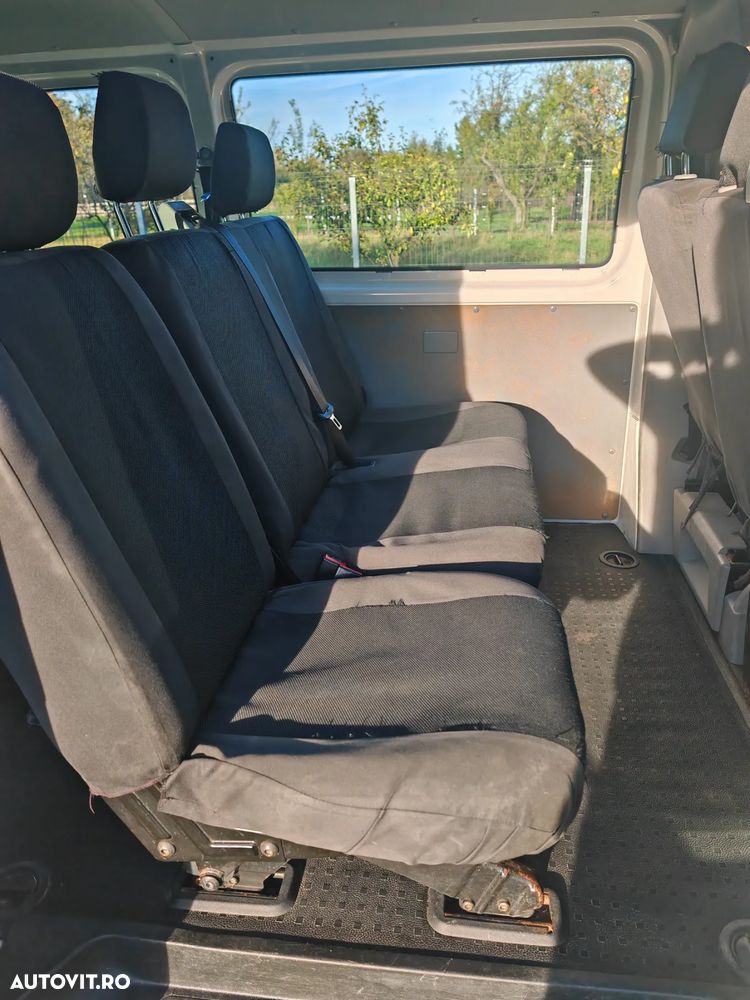 Volkswagen Transporter - 9