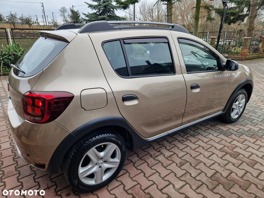 Dacia Sandero Stepway 0.9 TCe Laureate S&S - 32