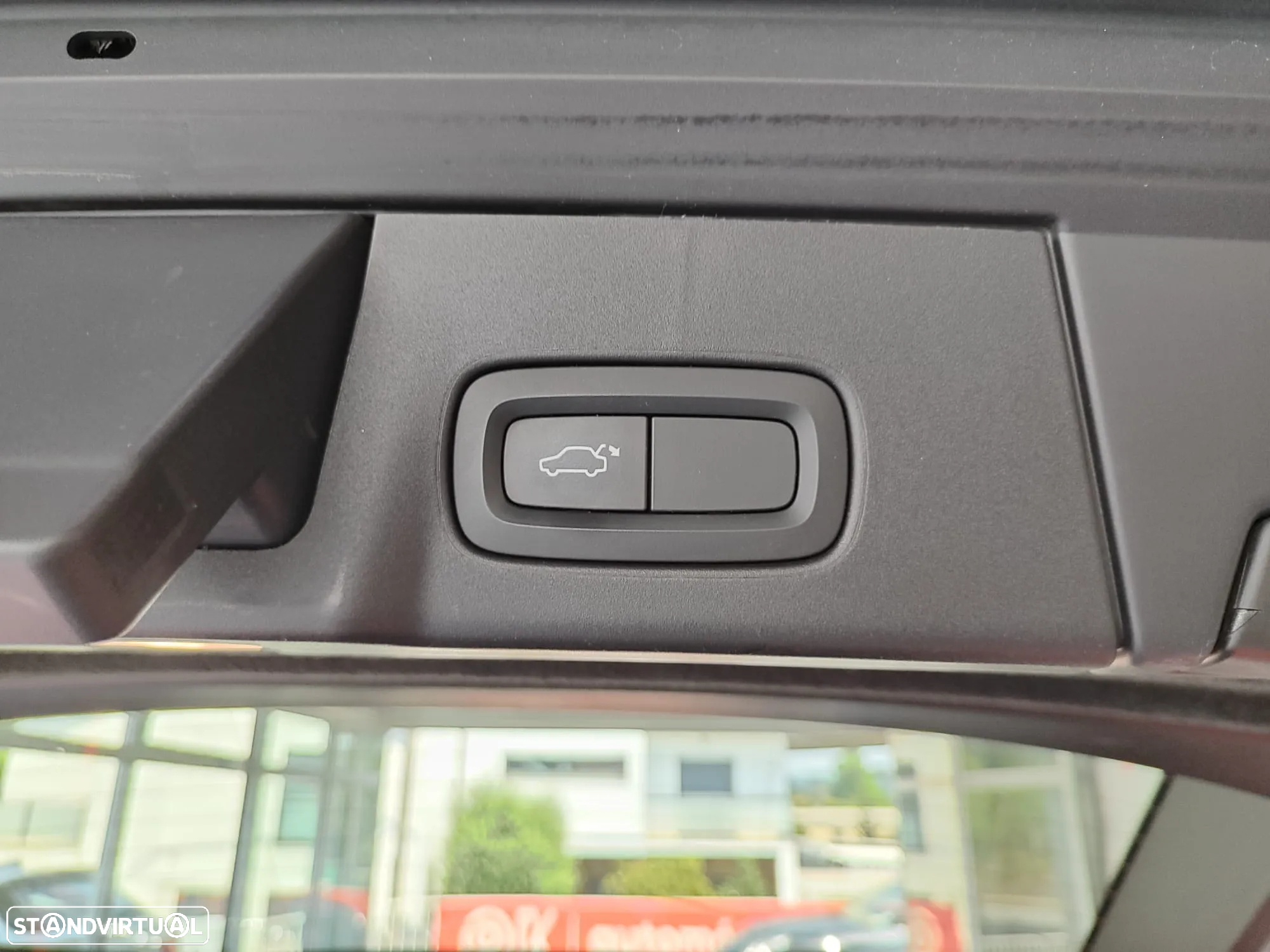 Volvo V90 2.0 D4 Momentum Geartronic - 14